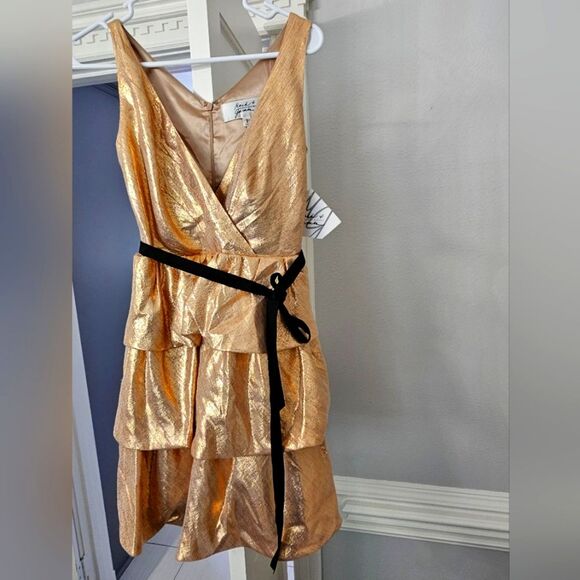 NWT Badgley Mischka by Mark and James gold cocktail dress size 0 - Picture 1 of 8